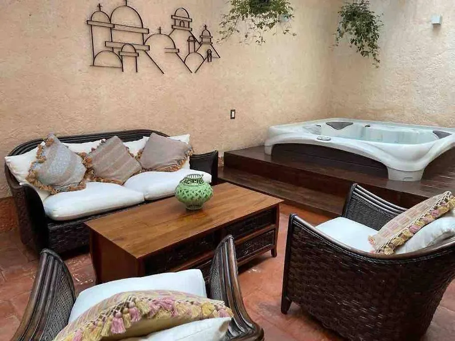 Casa Vecchia Centric Antigua Home An010 Guatemala