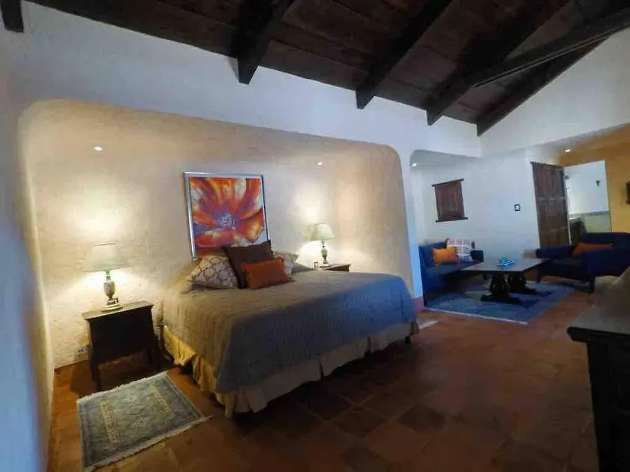 Casa Vecchia Centric Antigua Home An010